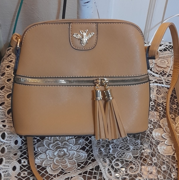 Fashion design cross body bag - Picture 1 of 5